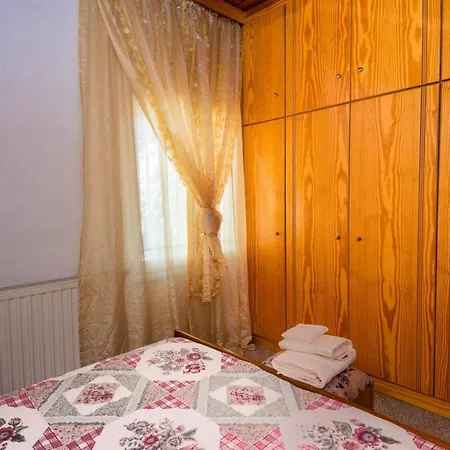 Апартаменты Tselepis House Lakithra