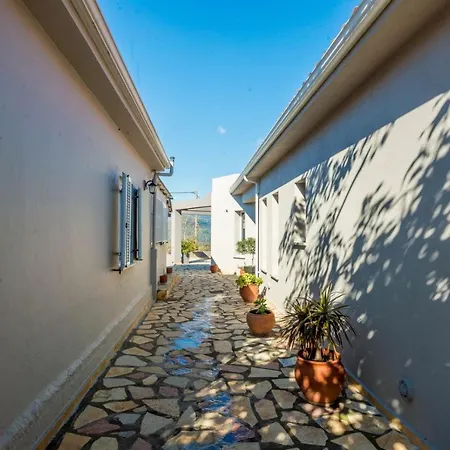 Tselepis House